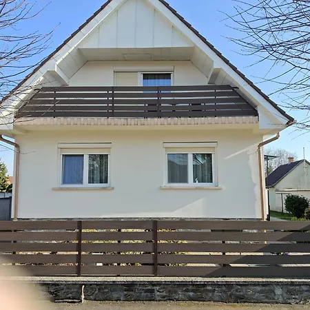 Molnar Vendeghaz Bük